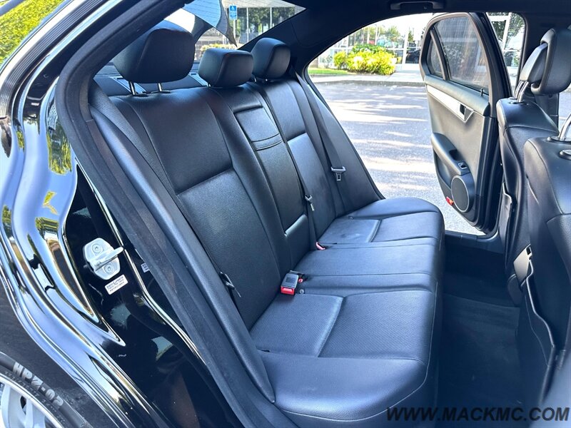 2013 Mercedes-Benz C 250 Sport Heated Seats Black on Black - Photo 18 - Hillsboro, OR 97123
