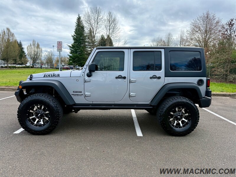 2015 Jeep Wrangler Unlimited Sport 6-Speed Manual Hardtop   - Photo 3 - Hillsboro, OR 97123