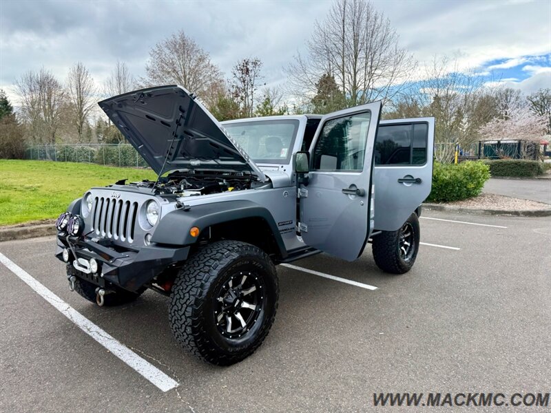 2015 Jeep Wrangler Unlimited Sport 6-Speed Manual Hardtop   - Photo 29 - Hillsboro, OR 97123