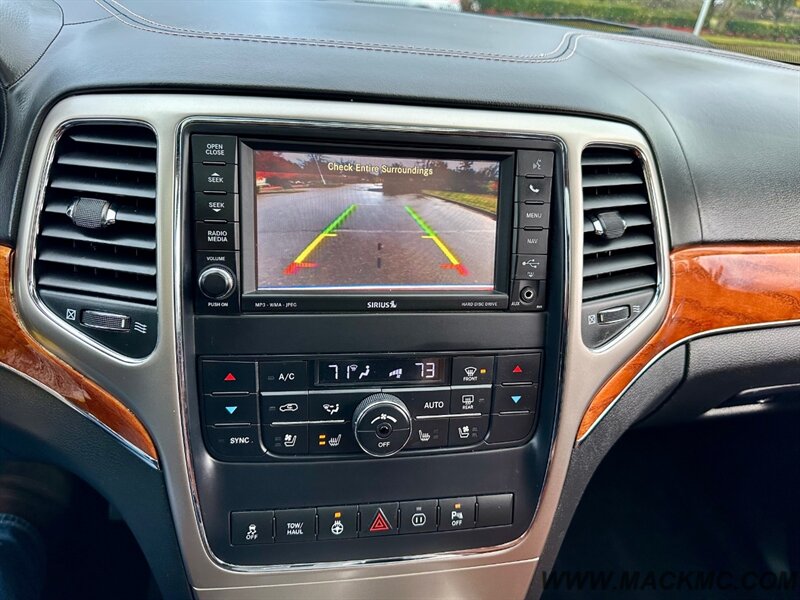 2012 Jeep Grand Cherokee Overland   - Photo 16 - Hillsboro, OR 97123