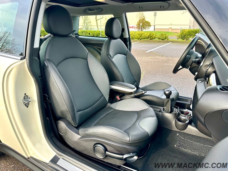 2008 MINI Cooper S S 57K Low Miles 6-Speed Manual Pano Roof 34-MPG   - Photo 16 - Hillsboro, OR 97123
