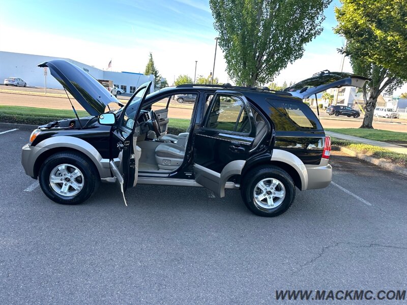 2005 Kia Sorento EX   - Photo 28 - Hillsboro, OR 97123