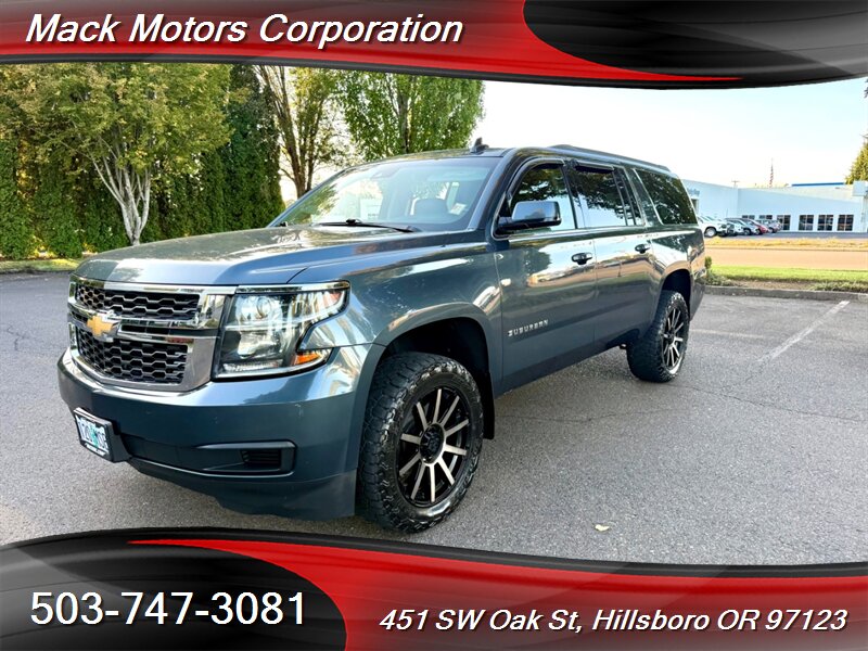 2020 Chevrolet Suburban LT 3RD Row 8 Passenger Premium Wheels 4X4 - Photo 1 - Hillsboro, OR 97123