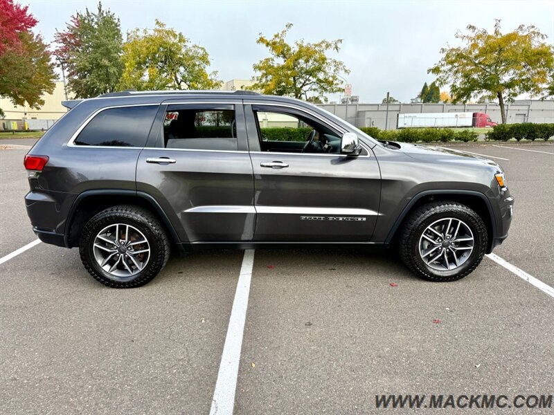 2020 Jeep Grand Cherokee Limited AWD Loaded Leather Pano Roof back Up Camer - Photo 7 - Hillsboro, OR 97123