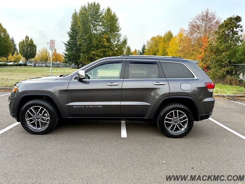 2020 Jeep Grand Cherokee Limited AWD Loaded Leather Pano Roof back Up Camer - Photo 3 - Hillsboro, OR 97123