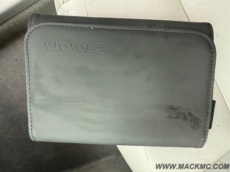 2015 Toyota Camry XLE AWD 90K Low Miles Loaded - Photo 28 - Hillsboro, OR 97123