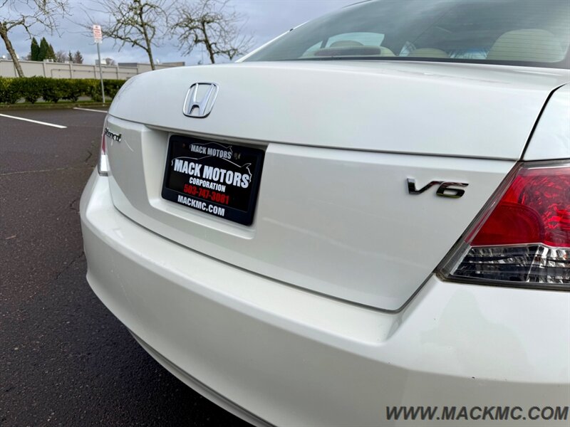 2010 Honda Accord EX-L V6 w/Navi Leather Moonroof Heated Seats   - Photo 10 - Hillsboro, OR 97123