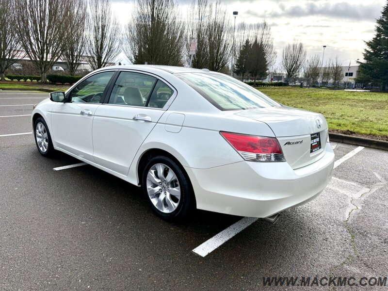 2010 Honda Accord EX-L V6 w/Navi Leather Moonroof Heated Seats   - Photo 8 - Hillsboro, OR 97123