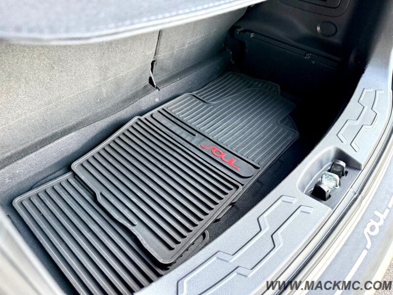 2013 Kia Soul Automatic 1-Owner 34K Low Miles 30-MPG - Photo 20 - Hillsboro, OR 97123