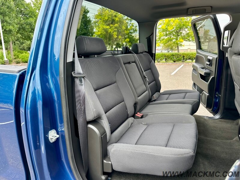 2018 Chevrolet Silverado 1500 LT ECO TEC3 4x4 Crew Cab Low Miles - Photo 19 - Hillsboro, OR 97123