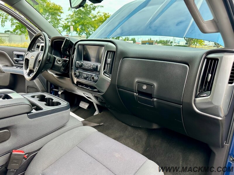 2018 Chevrolet Silverado 1500 LT ECO TEC3 4x4 Crew Cab Low Miles - Photo 2 - Hillsboro, OR 97123