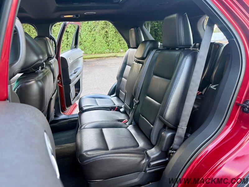 2013 Ford Explorer Limited Loaded Leather Dual Roof AWD - Photo 21 - Hillsboro, OR 97123