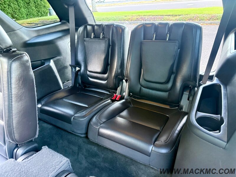 2013 Ford Explorer Limited Loaded Leather Dual Roof AWD - Photo 22 - Hillsboro, OR 97123