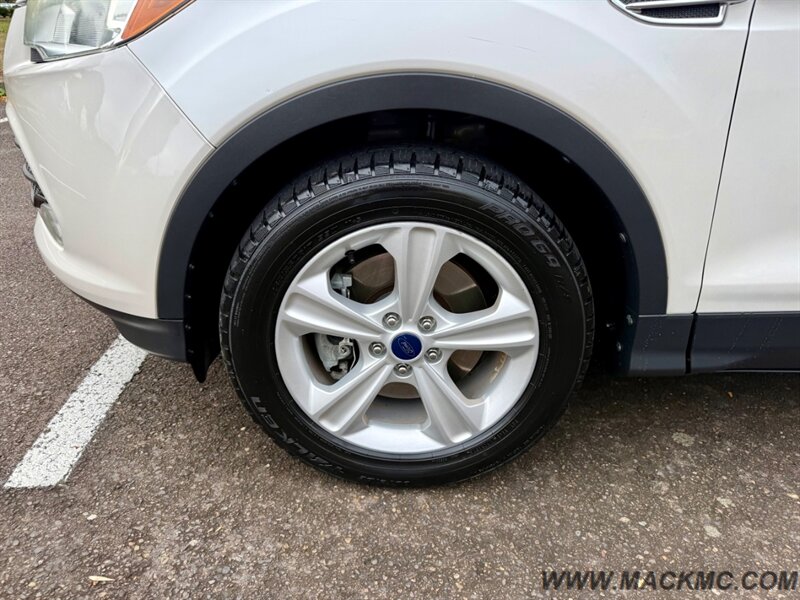 2014 Ford Escape SE  AWD 30-MPG   - Photo 10 - Hillsboro, OR 97123