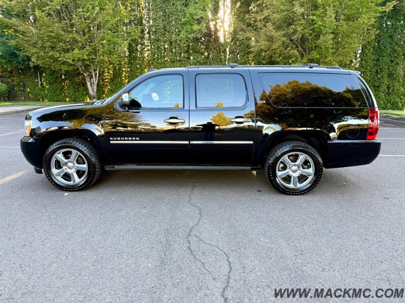 2013 Chevrolet Suburban LTZ 4x4 loaded 3Rd Row Back Up Camera - Photo 9 - Hillsboro, OR 97123