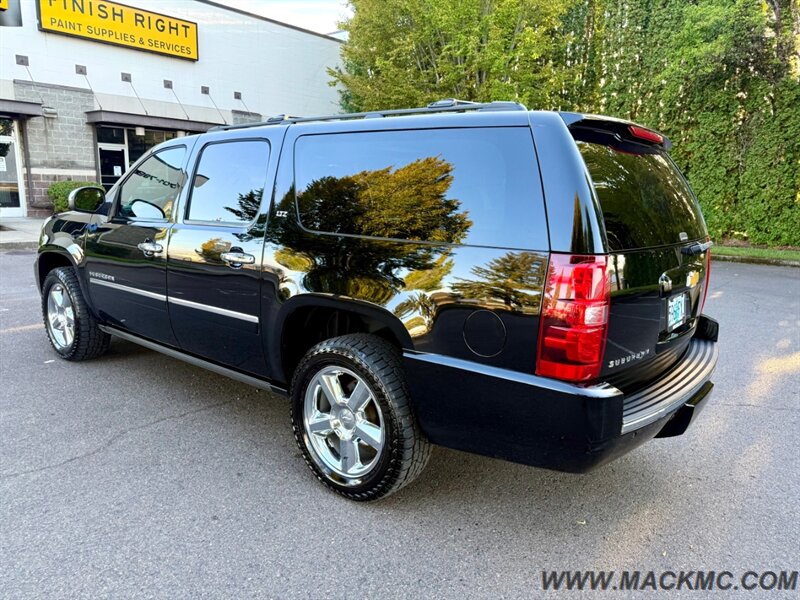 2013 Chevrolet Suburban LTZ 4x4 loaded 3Rd Row Back Up Camera - Photo 8 - Hillsboro, OR 97123