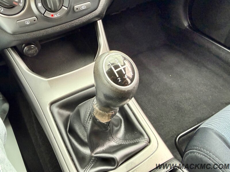 2011 Subaru Impreza Outback Sport 1-Owner 5-Speed Manual - Photo 19 - Hillsboro, OR 97123