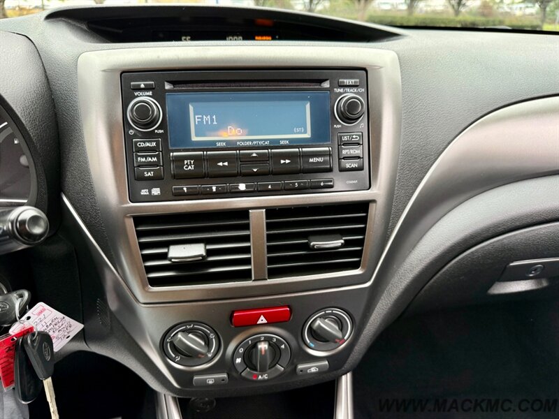 2011 Subaru Impreza Outback Sport 1-Owner 5-Speed Manual - Photo 17 - Hillsboro, OR 97123