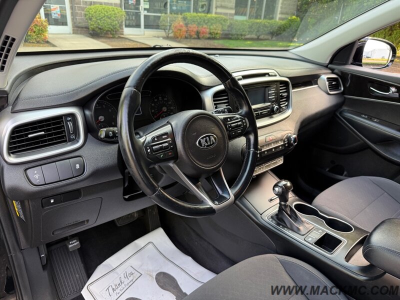 2016 Kia Sorento LX 3Rd Row Back Up Camera 29-MPG   - Photo 16 - Hillsboro, OR 97123