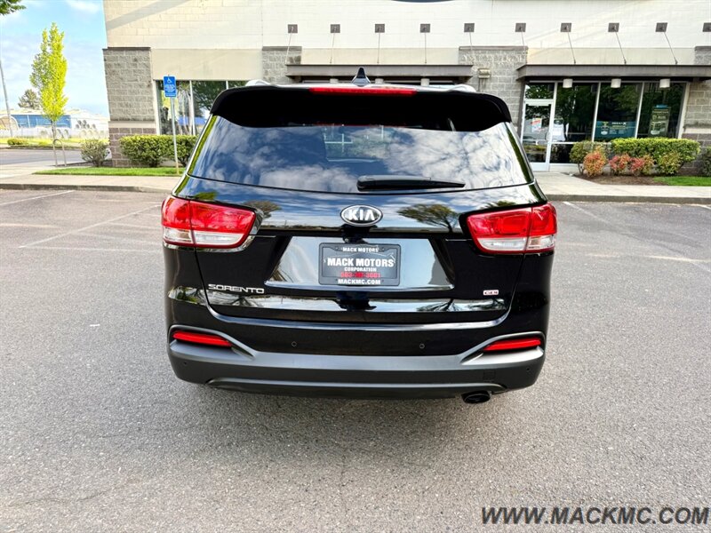 2016 Kia Sorento LX 3Rd Row Back Up Camera 29-MPG   - Photo 8 - Hillsboro, OR 97123