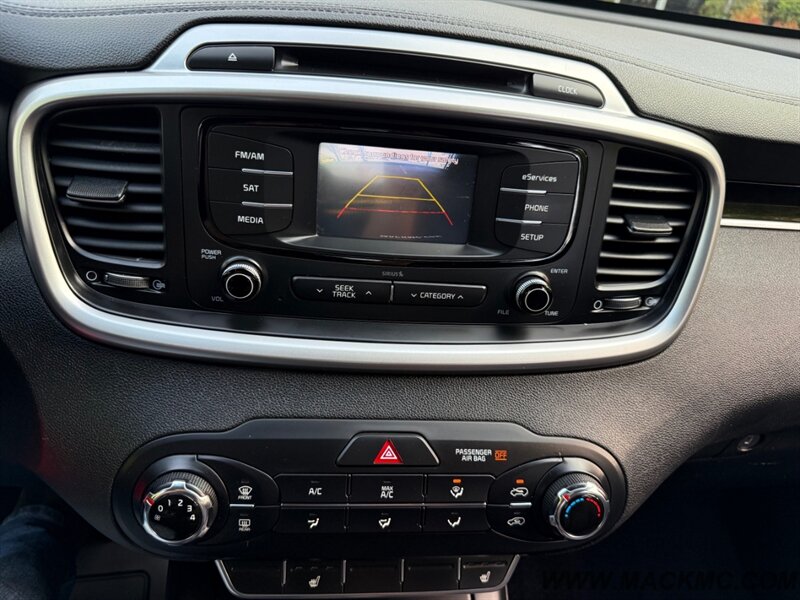 2016 Kia Sorento LX 3Rd Row Back Up Camera 29-MPG   - Photo 21 - Hillsboro, OR 97123