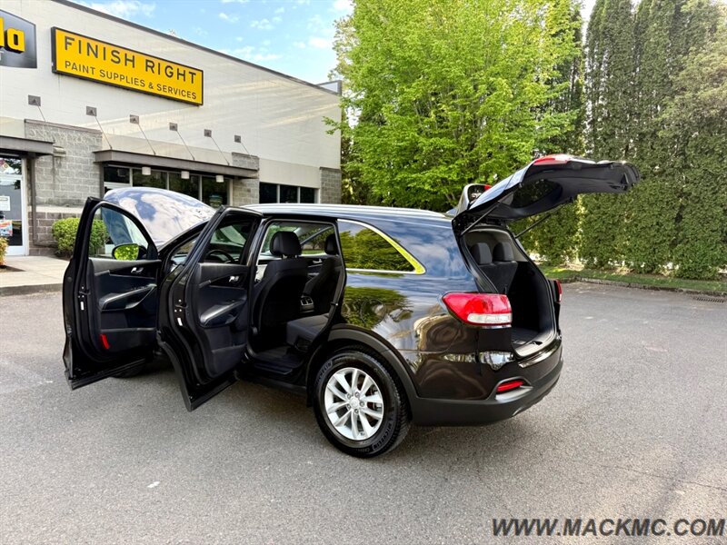2016 Kia Sorento LX 3Rd Row Back Up Camera 29-MPG   - Photo 26 - Hillsboro, OR 97123