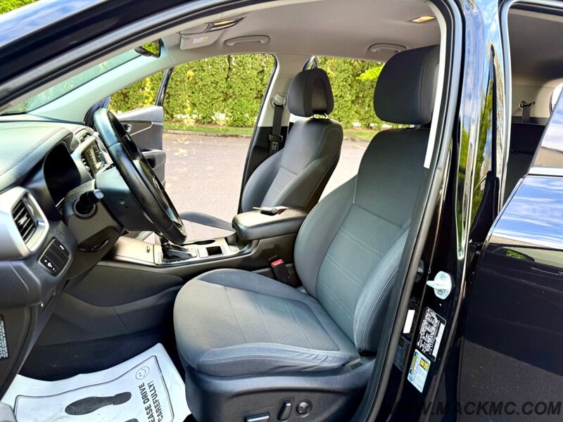 2016 Kia Sorento LX 3Rd Row Back Up Camera 29-MPG   - Photo 10 - Hillsboro, OR 97123