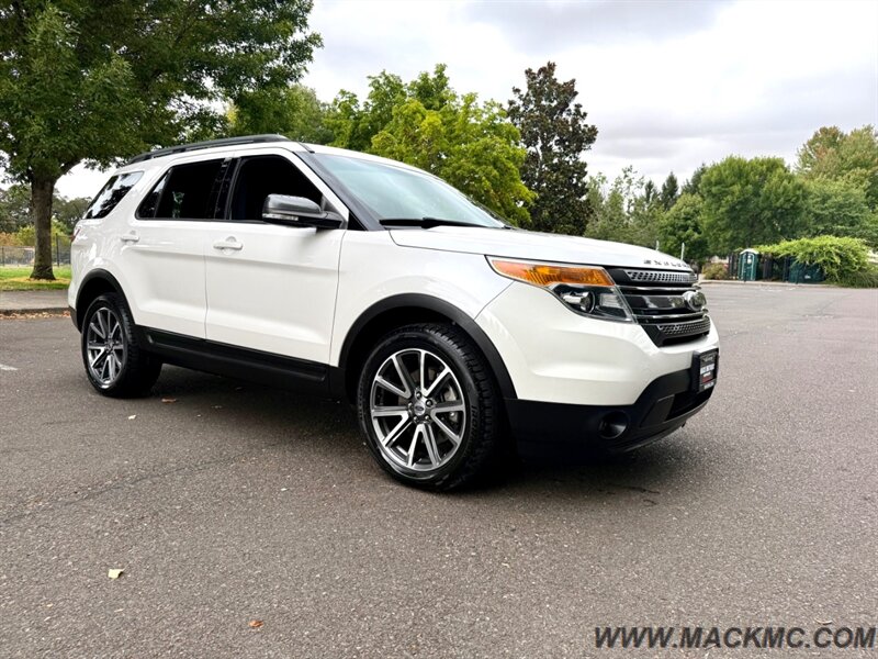 2015 Ford Explorer XLT AWD Back Up Camera New Tires - Photo 7 - Hillsboro, OR 97123