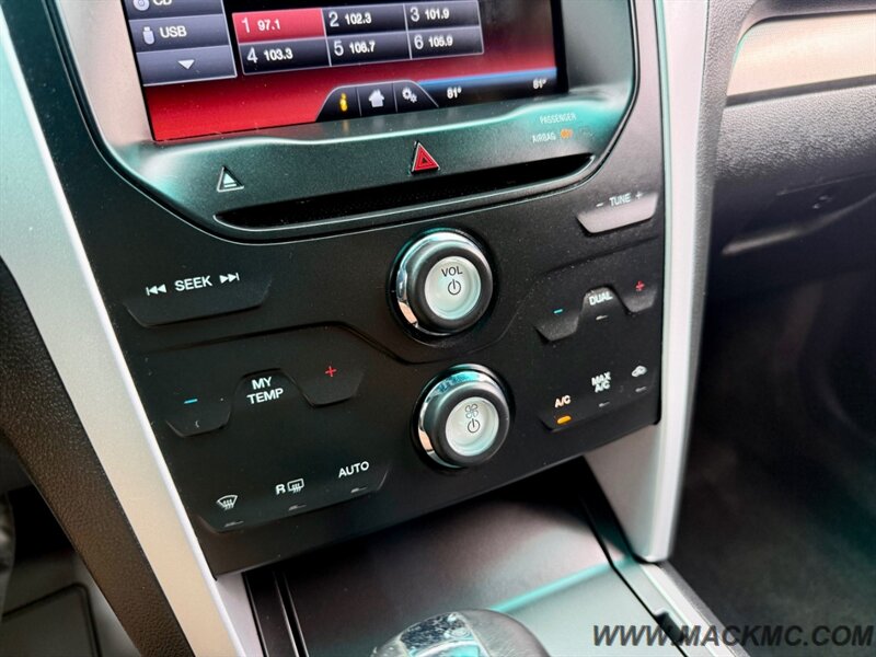 2015 Ford Explorer XLT AWD Back Up Camera New Tires - Photo 14 - Hillsboro, OR 97123