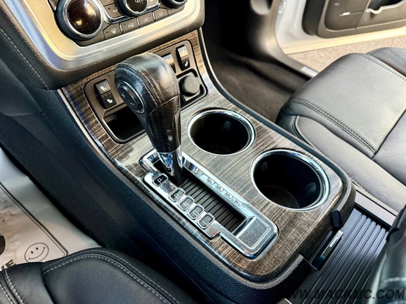 2017 GMC Acadia Limited Loaded Captian Chairs 3RD Row Navi Back Up Cam   - Photo 18 - Hillsboro, OR 97123