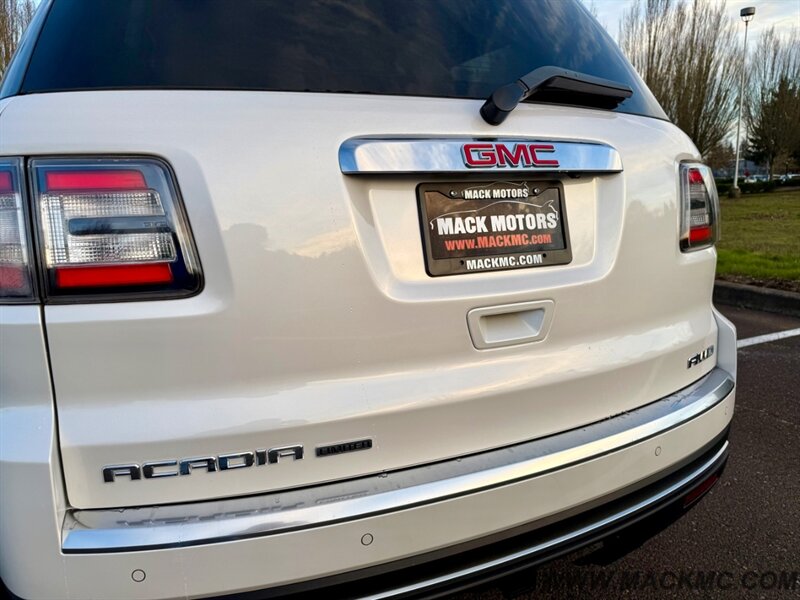 2017 GMC Acadia Limited Loaded Captian Chairs 3RD Row Navi Back Up Cam   - Photo 9 - Hillsboro, OR 97123