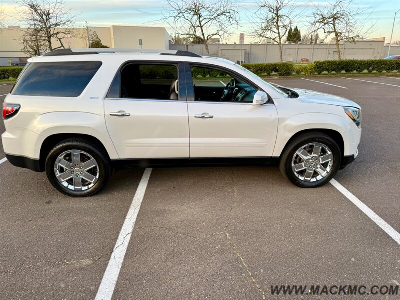 2017 GMC Acadia Limited Loaded Captian Chairs 3RD Row Navi Back Up Cam   - Photo 6 - Hillsboro, OR 97123