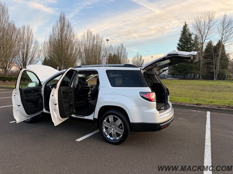 2017 GMC Acadia Limited Loaded Captian Chairs 3RD Row Navi Back Up Cam   - Photo 33 - Hillsboro, OR 97123