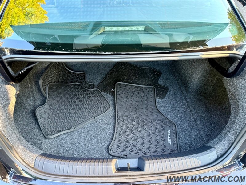 2020 Volkswagen Jetta R-Line 1-Owner 49K Low Miles 40-MPG   - Photo 22 - Hillsboro, OR 97123