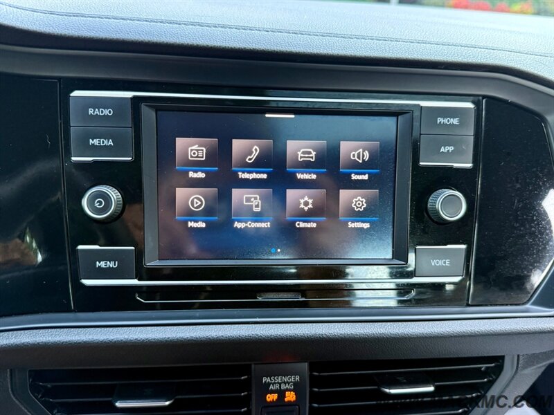 2020 Volkswagen Jetta R-Line 1-Owner 49K Low Miles 40-MPG   - Photo 14 - Hillsboro, OR 97123