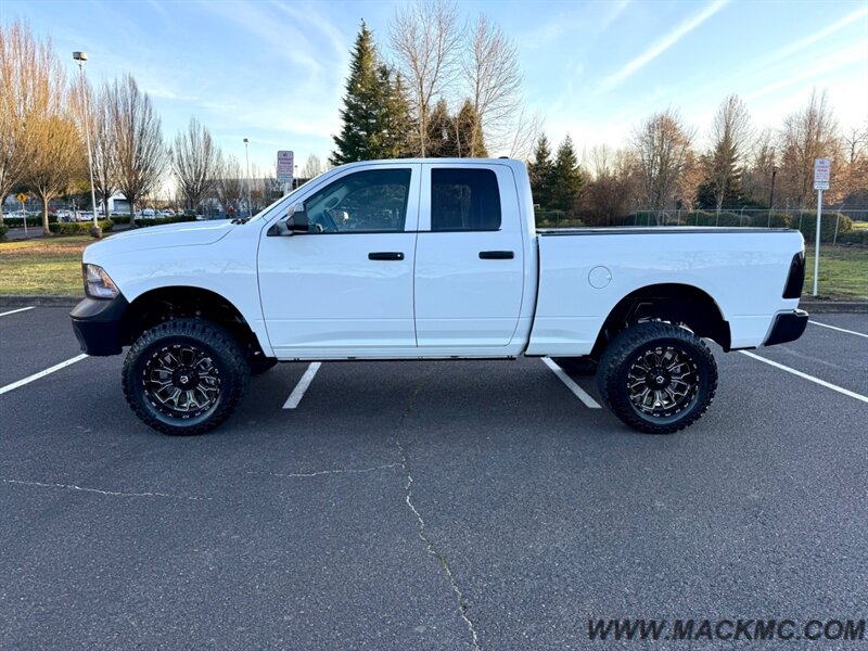2018 RAM 1500 4x4 Lifted Rough Country Kit 35'S MTs   - Photo 3 - Hillsboro, OR 97123