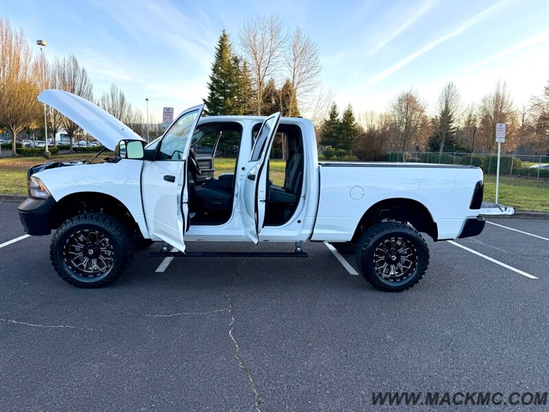 2018 RAM 1500 4x4 Lifted Rough Country Kit 35'S MTs   - Photo 33 - Hillsboro, OR 97123
