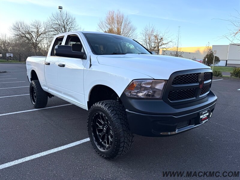2018 RAM 1500 4x4 Lifted Rough Country Kit 35'S MTs   - Photo 6 - Hillsboro, OR 97123