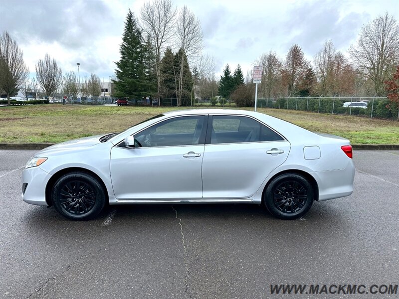 2012 Toyota Camry LE   - Photo 9 - Hillsboro, OR 97123