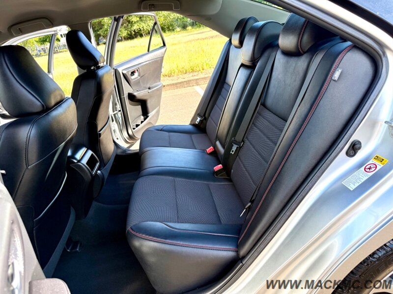 2016 Toyota Camry SE   - Photo 21 - Hillsboro, OR 97123