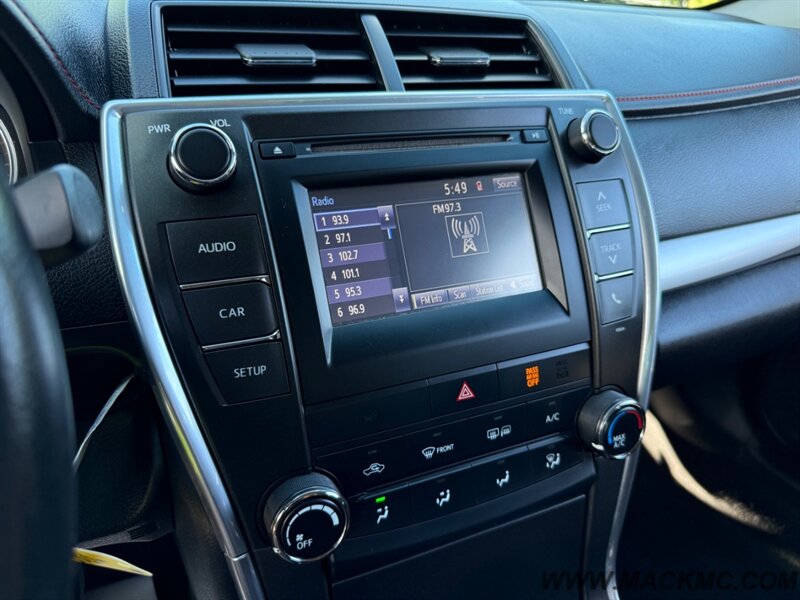 2016 Toyota Camry SE   - Photo 17 - Hillsboro, OR 97123
