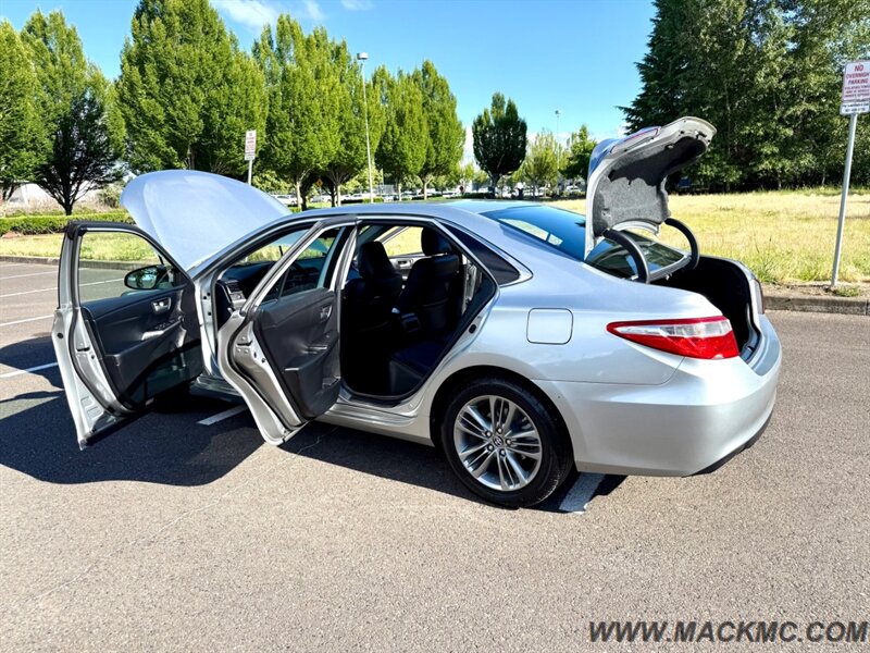 2016 Toyota Camry SE   - Photo 32 - Hillsboro, OR 97123