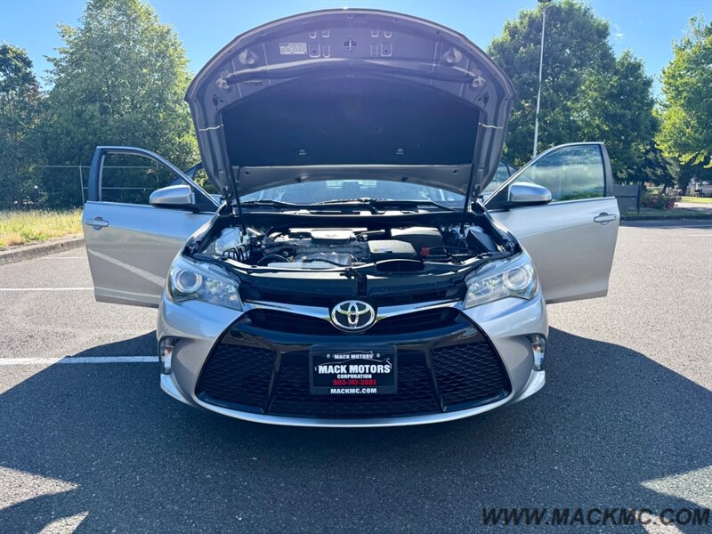 2016 Toyota Camry SE   - Photo 29 - Hillsboro, OR 97123