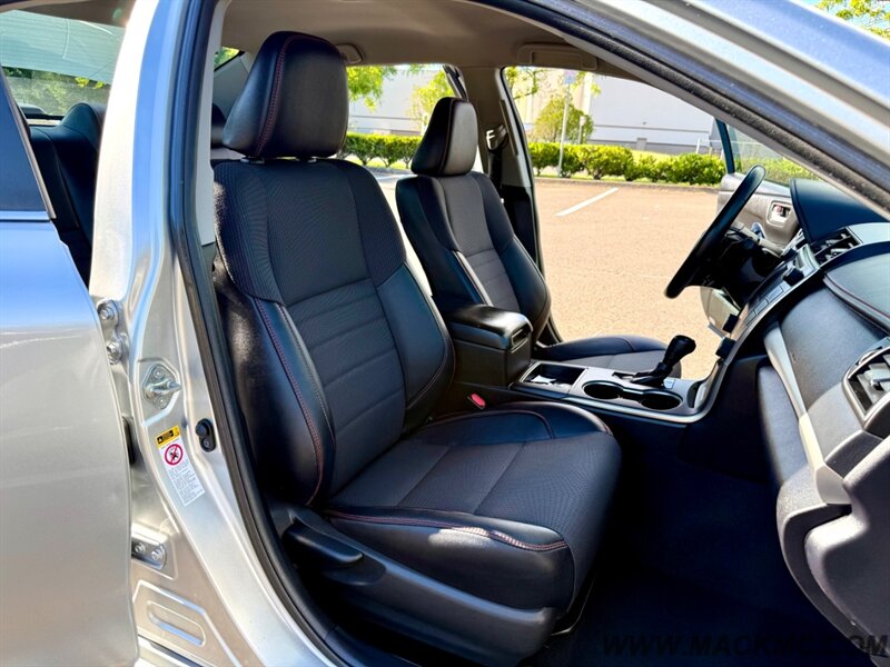2016 Toyota Camry SE   - Photo 23 - Hillsboro, OR 97123
