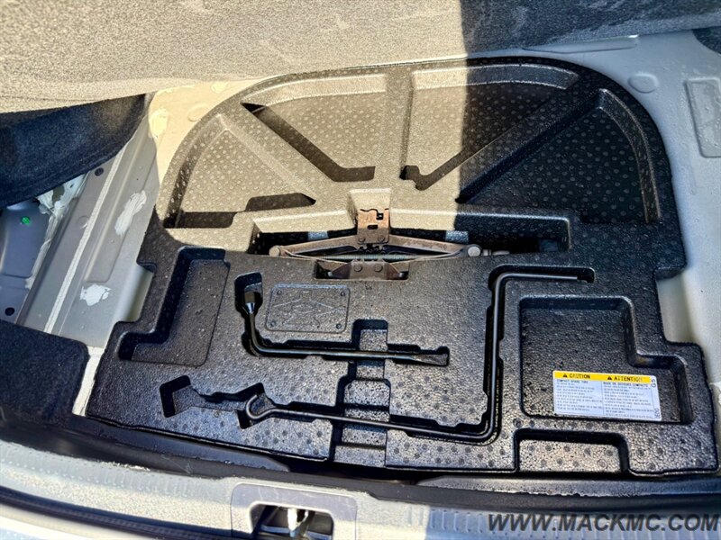 2016 Toyota Camry SE   - Photo 27 - Hillsboro, OR 97123