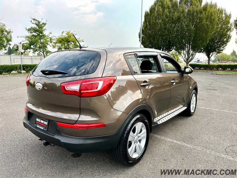 2013 Kia Sportage LX   - Photo 8 - Hillsboro, OR 97123