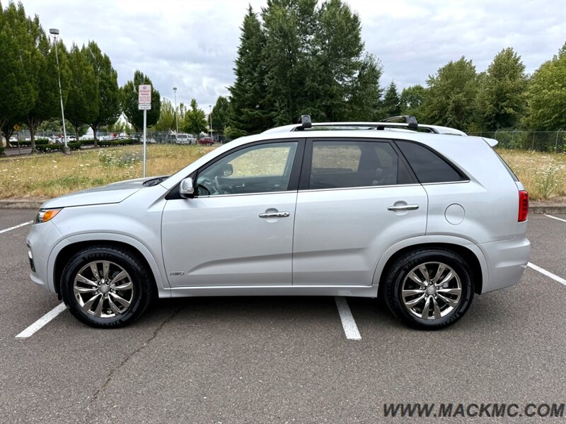 2013 Kia Sorento SX 3rd Row Laoed Leather Moonroof Back Up Cam - Photo 2 - Hillsboro, OR 97123