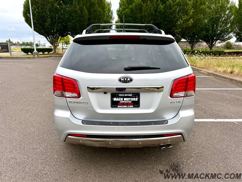 2013 Kia Sorento SX 3rd Row Laoed Leather Moonroof Back Up Cam - Photo 7 - Hillsboro, OR 97123