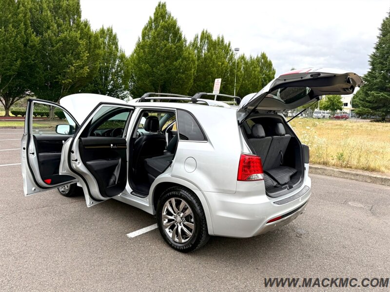 2013 Kia Sorento SX 3rd Row Laoed Leather Moonroof Back Up Cam - Photo 30 - Hillsboro, OR 97123