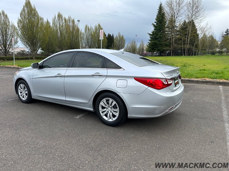 2011 Hyundai SONATA GLS   - Photo 10 - Hillsboro, OR 97123